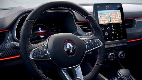 inside the renault arkana and it's steering wheel