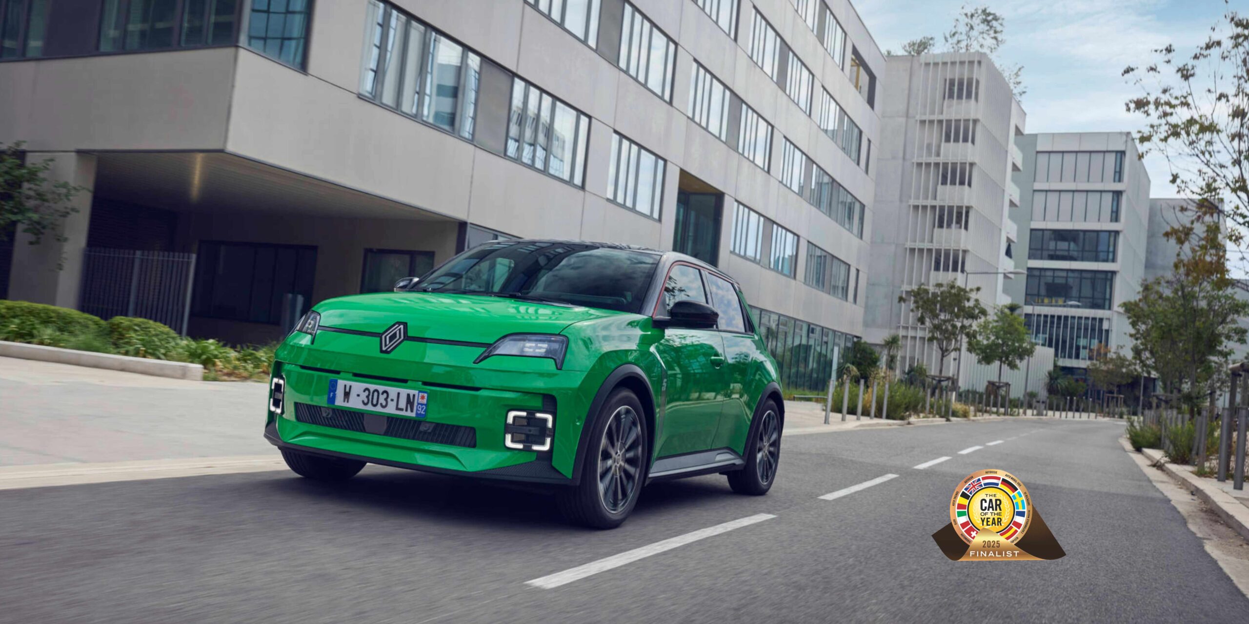 TΑ RENAULT 5 E-TECH ELECTRIC & ALPINE A290 ΦΙΝΑΛΙΣΤ ΓΙΑ ΤΟΝ ΤΙΤΛΟ ΤΟΥ ‘CAR OF THE YEAR 2025’