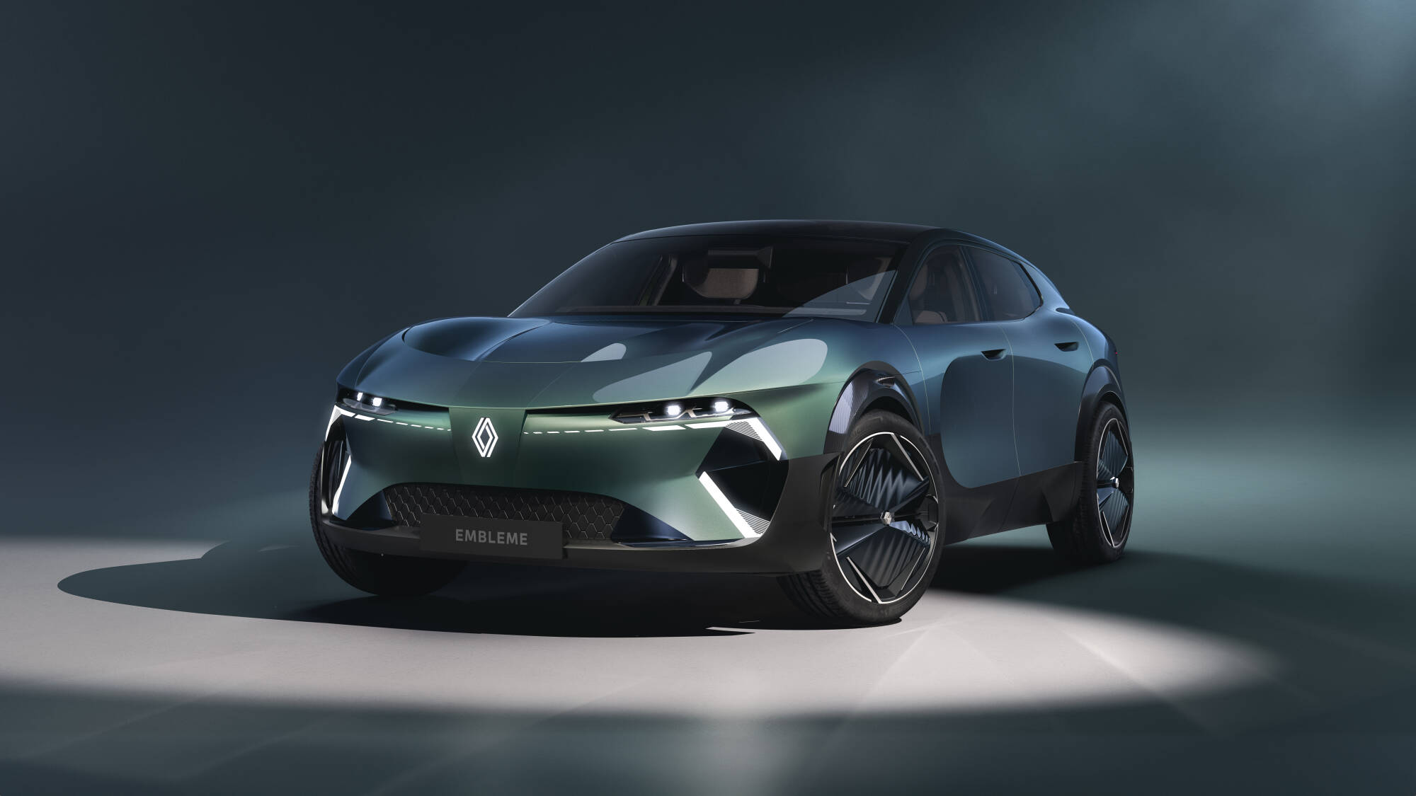 RENAULT EMBLEME: 90% ΜΕΙΩΣΗ ΤΩΝ ΕΚΠΟΜΠΩΝ ΤΟΥ CO2